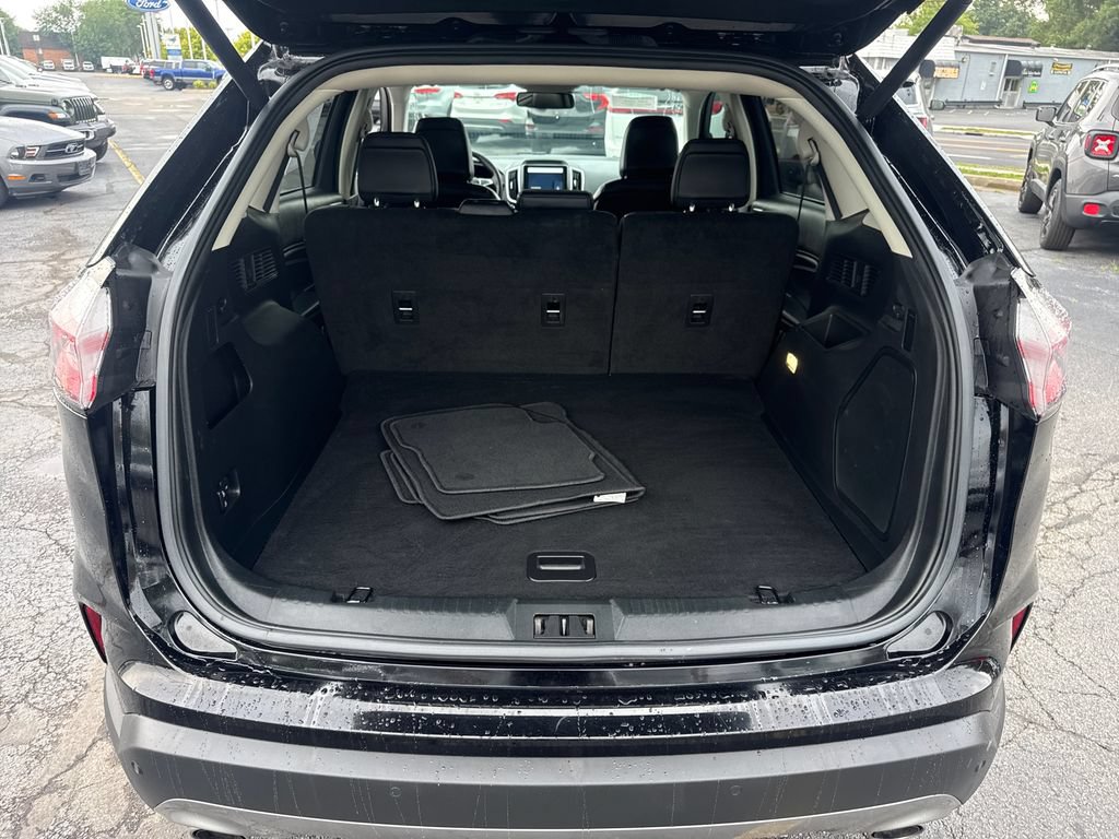 Used 2024 Ford Edge Titanium w/ Equipment Group 301A AWD/4WD image 13