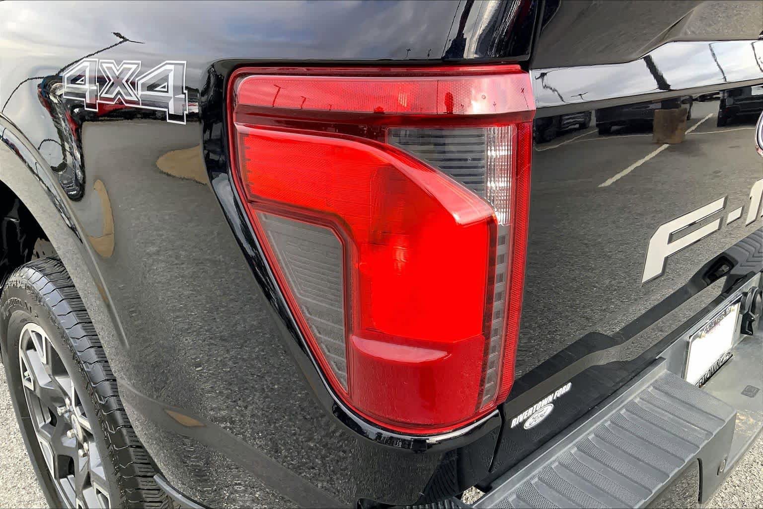 Certified 2025 Ford F150 STX w/ Equipment Group 200A image 26