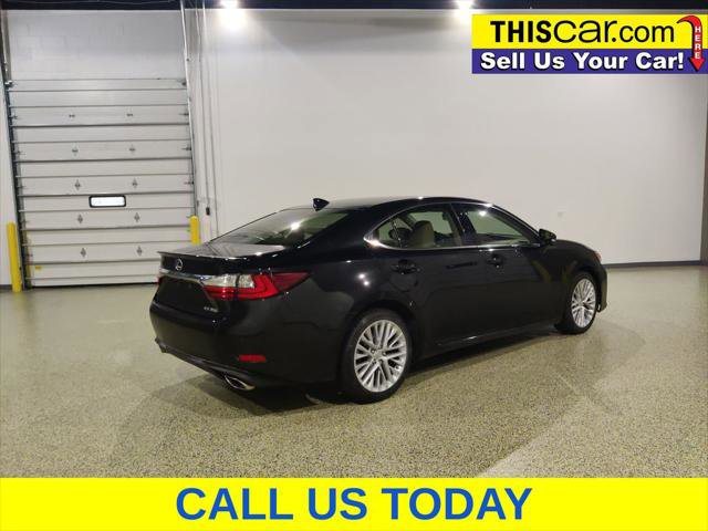Used 2016 Lexus ES 350 w/ Luxury Package w/Wood Trim FWD image 8