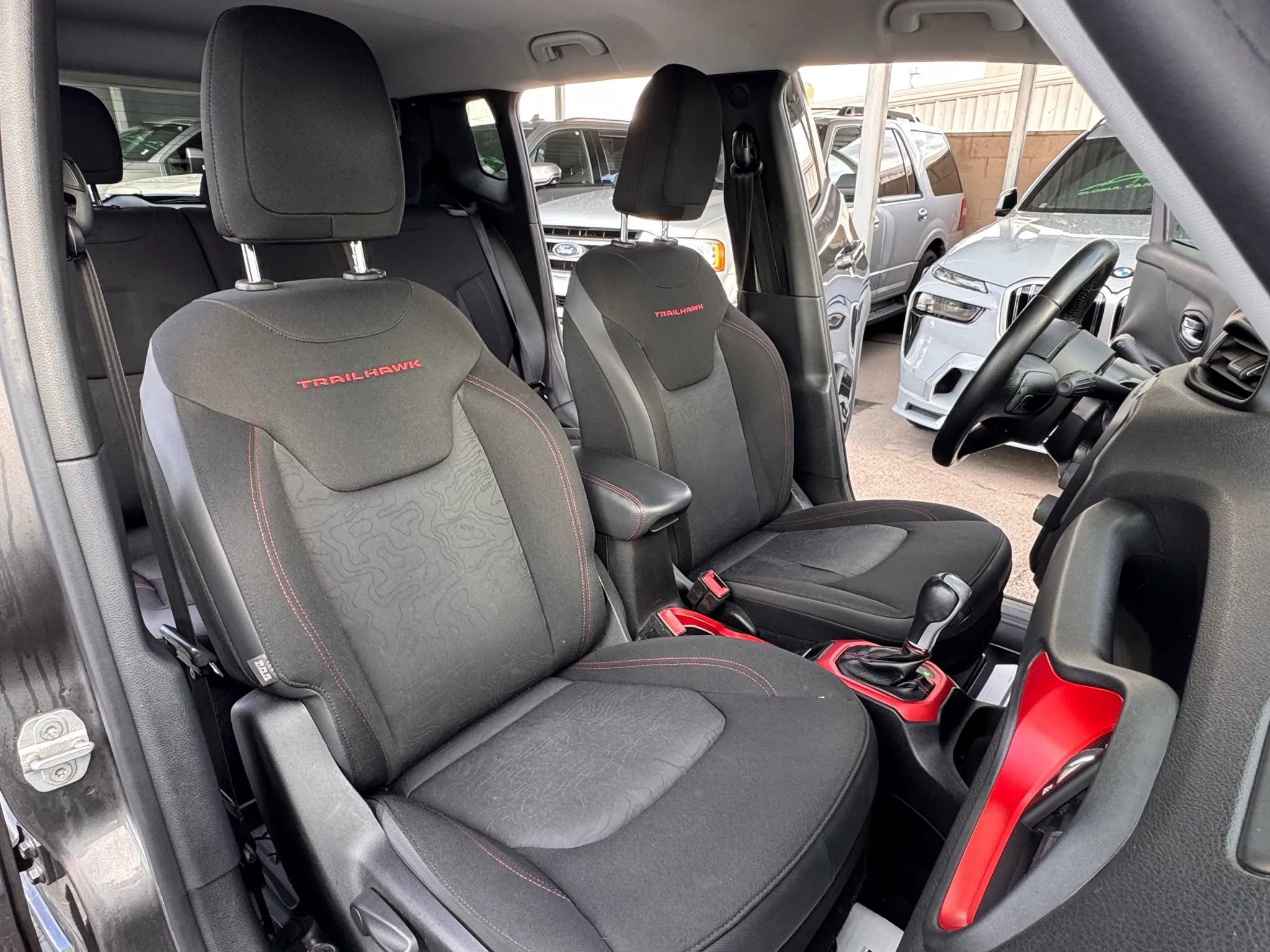 Used 2016 Jeep Renegade Trailhawk image 17