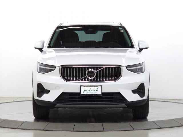 Certified 2023 Volvo XC40 B4 Plus w/ Protection Package Premier FWD video 2