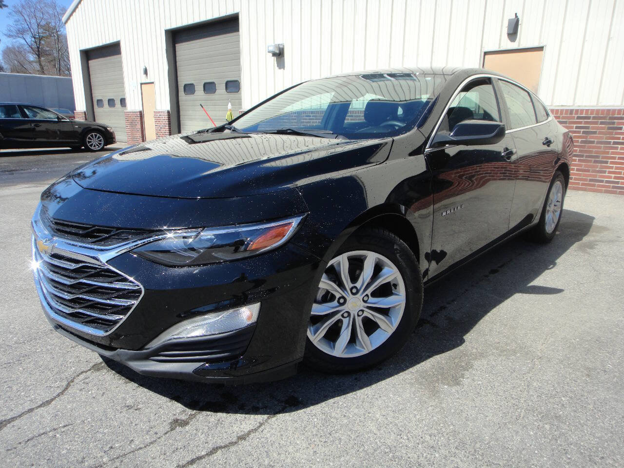 Used 2022 Chevrolet Malibu LT image 1