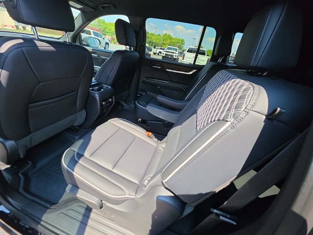 Certified 2026 GMC Acadia Denali w/ Super Cruise Package AWD/4WD image 21