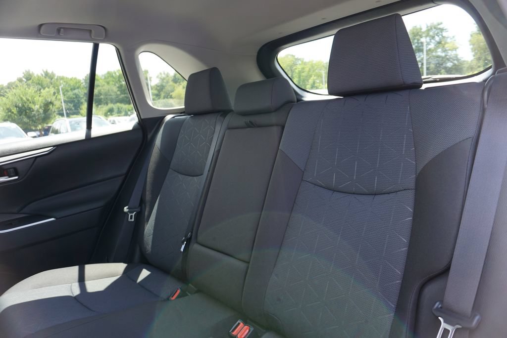 Used 2025 Toyota RAV4 XLE w/ Convenience Package FWD image 24