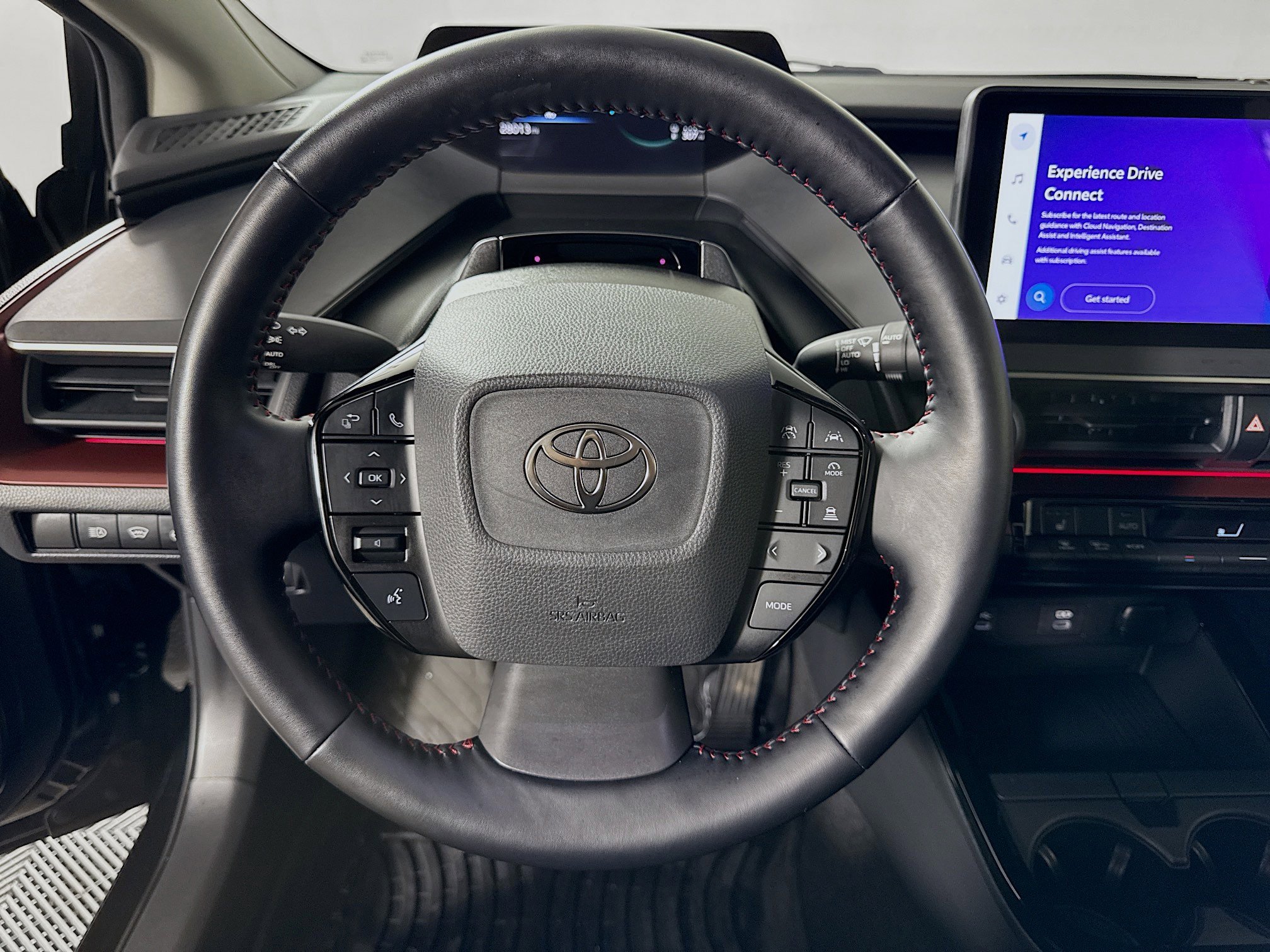 Used 2024 Toyota Prius Prime FWD image 12