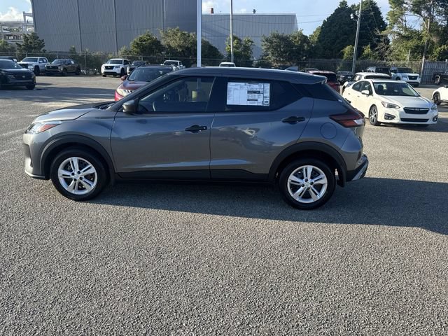 New 2025 Nissan Kicks Play S FWD image 8