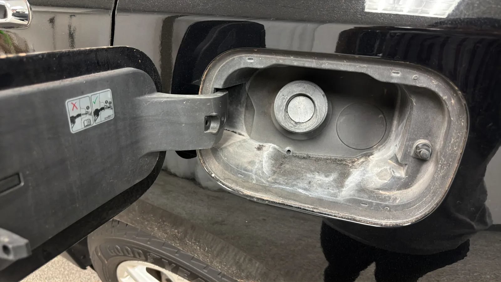 Used 2018 Chevrolet Equinox Premier FWD image 28
