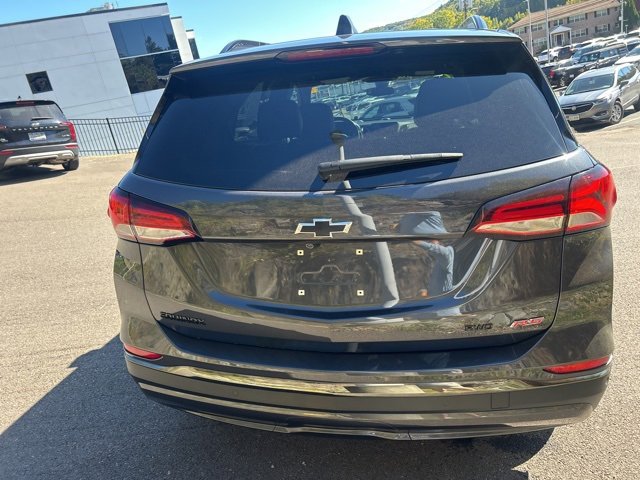 Used 2022 Chevrolet Equinox RS w/ Infotainment Package image 12