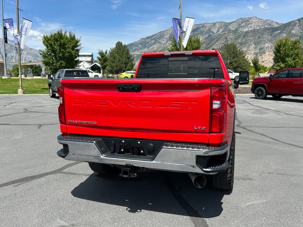 Used 2020 Chevrolet Silverado 3500 LTZ w/ LTZ Convenience Package image 10