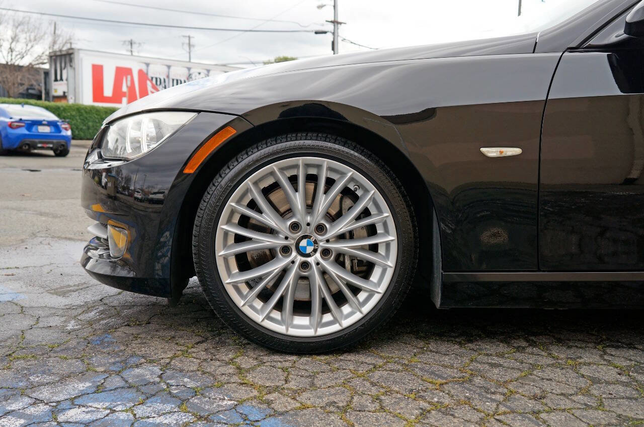 Used 2011 BMW 335i Coupe image 9