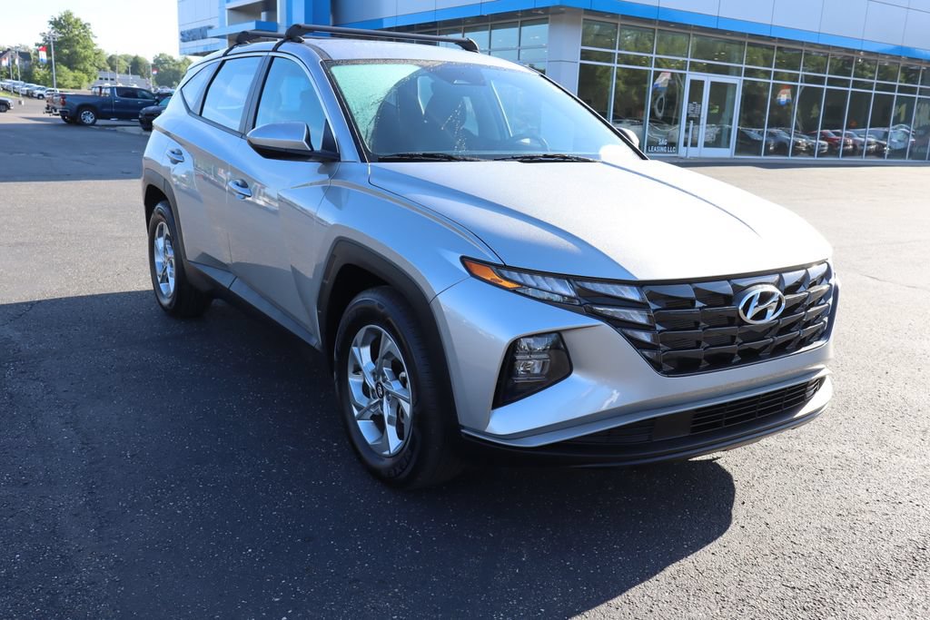 Used 2024 Hyundai Tucson SE FWD image 2