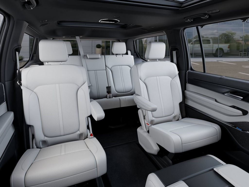 New 2026 Jeep Grand Wagoneer Summit w/ Premium Group III AWD/4WD image 16
