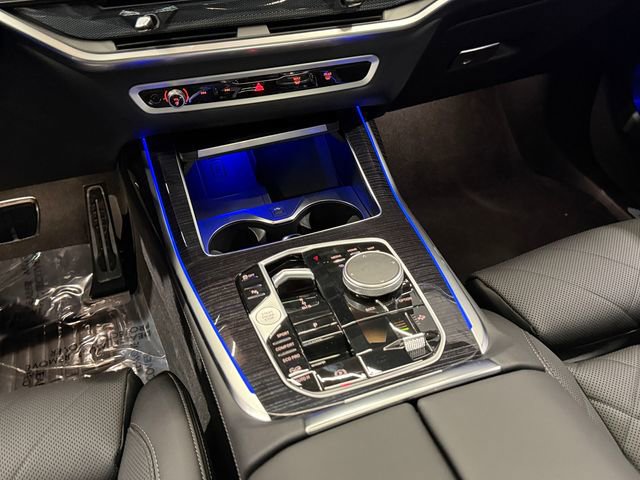 Used 2026 BMW X7 xDrive40i w/ M Sport Package image 17