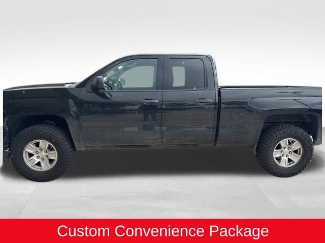 Used 2017 Chevrolet Silverado 1500 Custom w/ Custom Convenience Package image 2