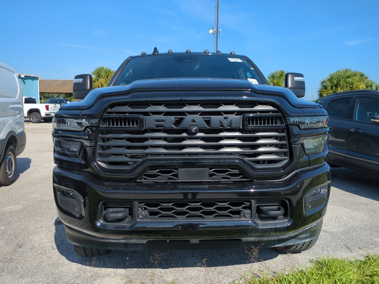 Used 2025 RAM 3500 Big Horn AWD/4WD image 7