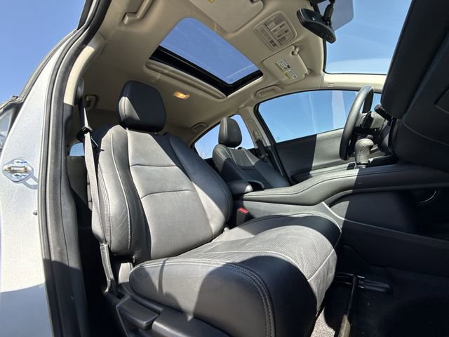 Used 2019 Honda HR-V Touring image 25