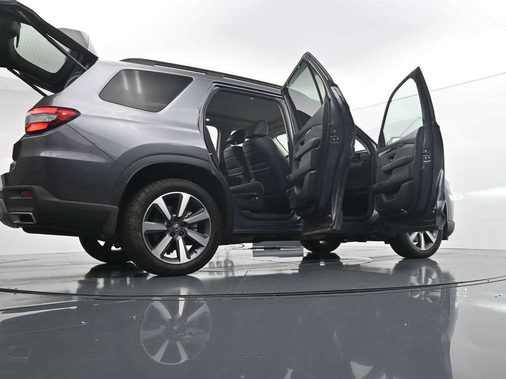 Used 2023 Honda Pilot Elite image 29