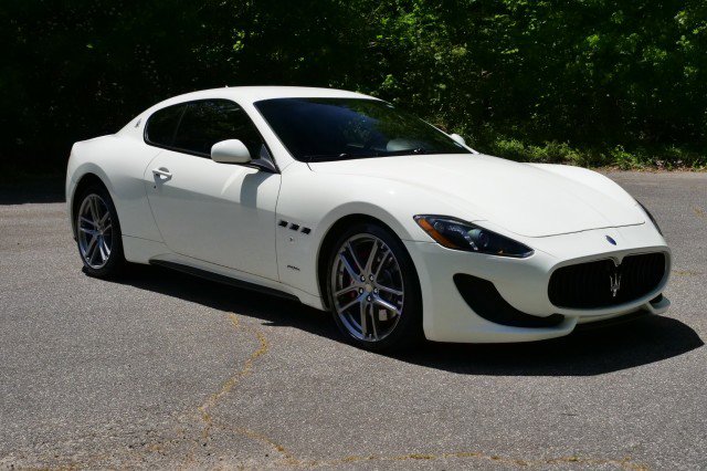 Used 2017 Maserati GranTurismo MC RWD image 4