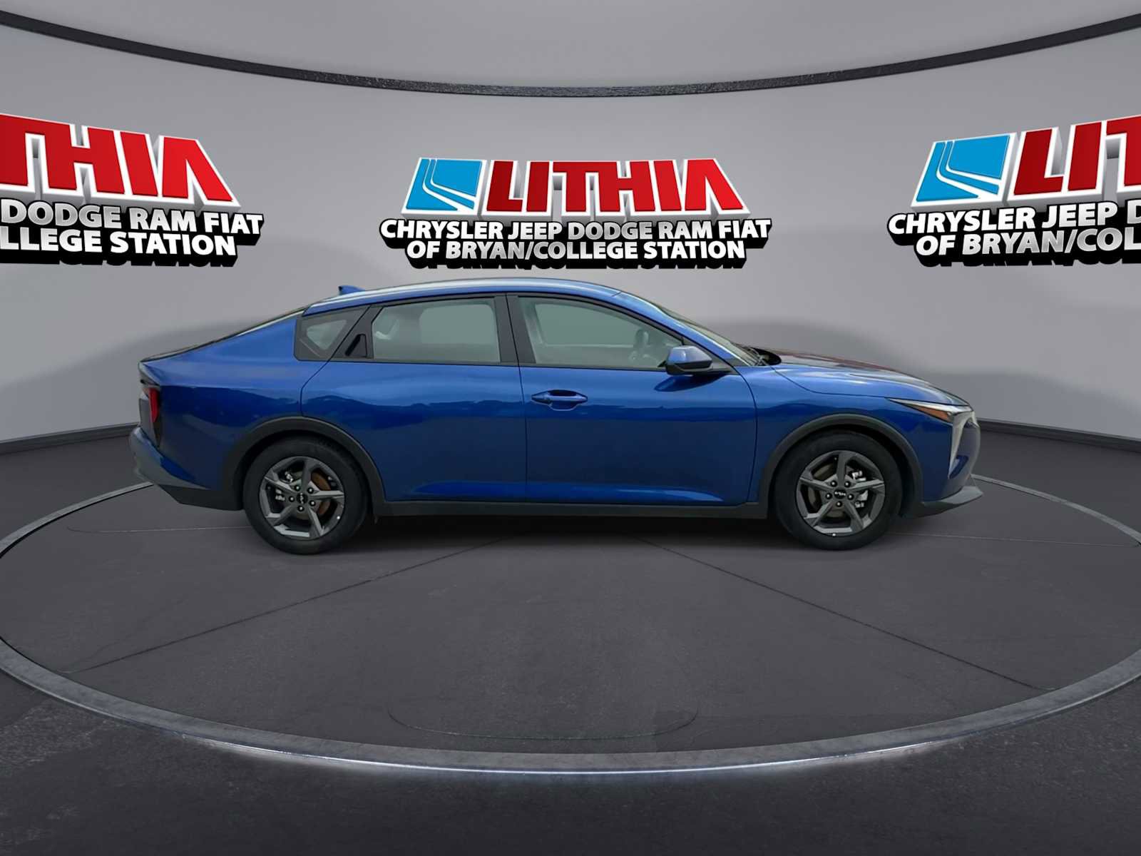 Used 2025 Kia K4 LXS image 9