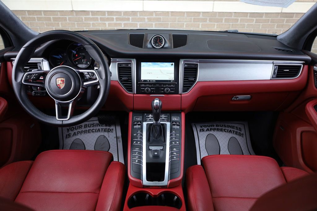 Used 2015 Porsche Macan Turbo image 27