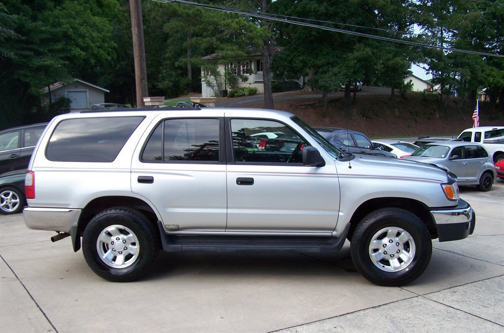 Used 2000 Toyota 4Runner 2WD image 5