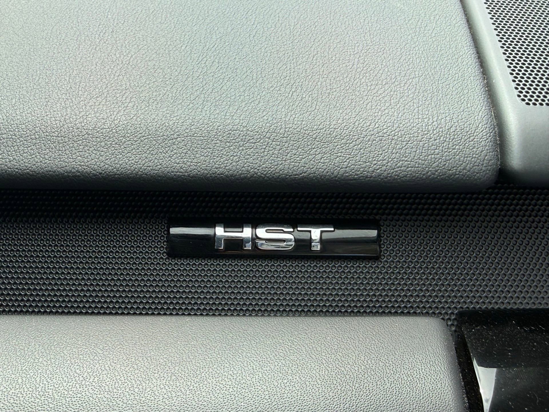 Used 2021 Land Rover Range Rover Sport HST image 32