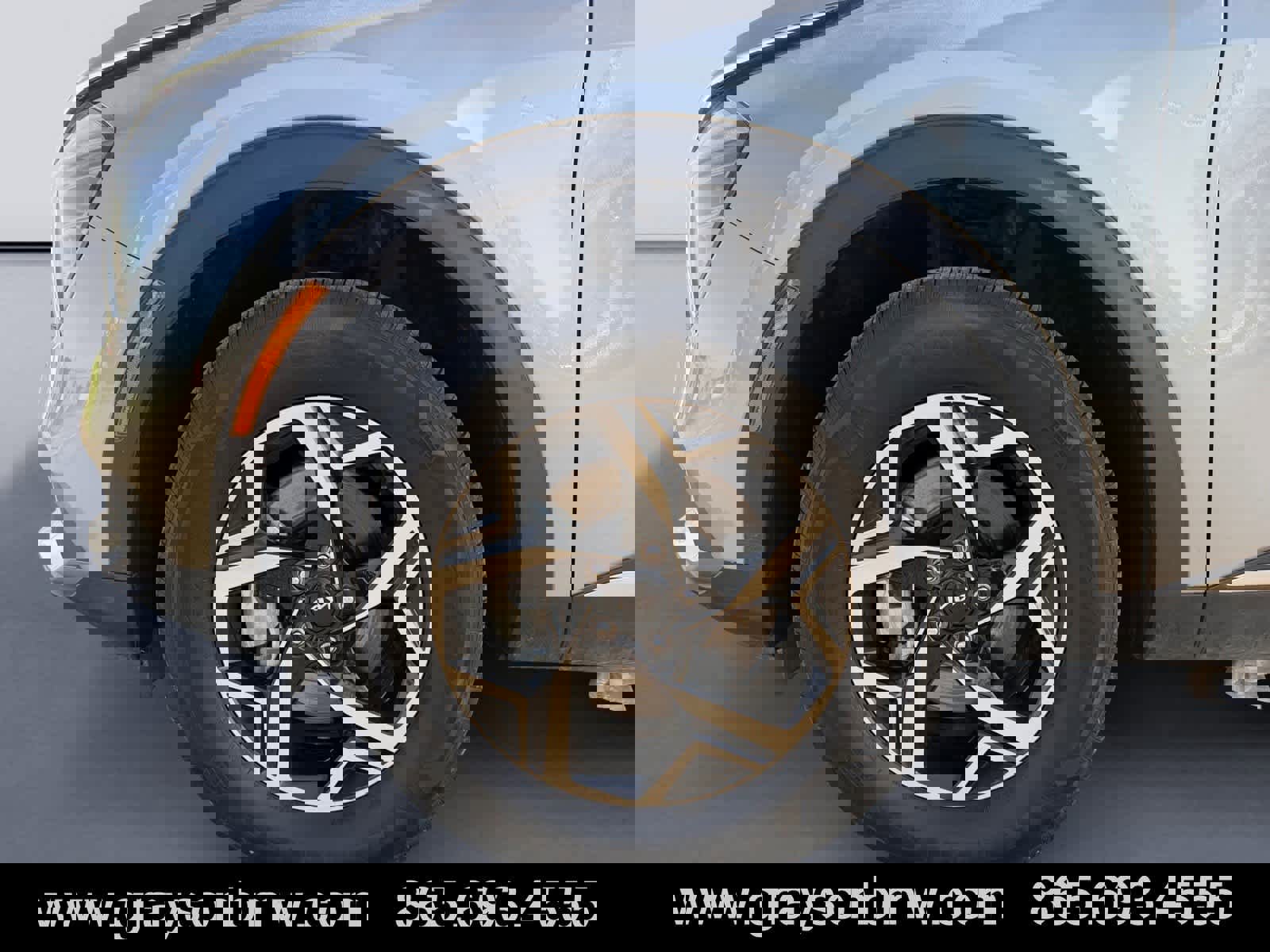 Used 2024 Kia Sportage LX image 9