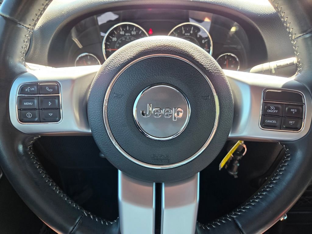 Used 2018 Jeep Wrangler Unlimited Sport AWD/4WD image 29