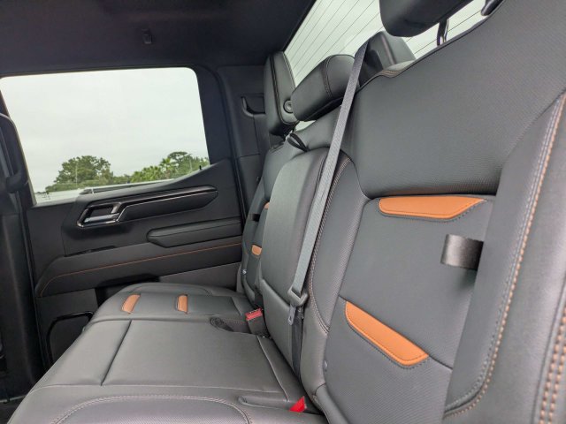 Used 2022 GMC Sierra 1500 AT4 AWD/4WD image 15