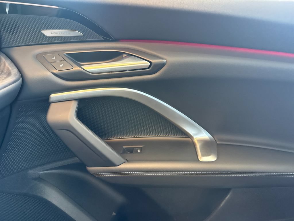 Certified 2025 Audi Q5 Premium AWD/4WD image 23