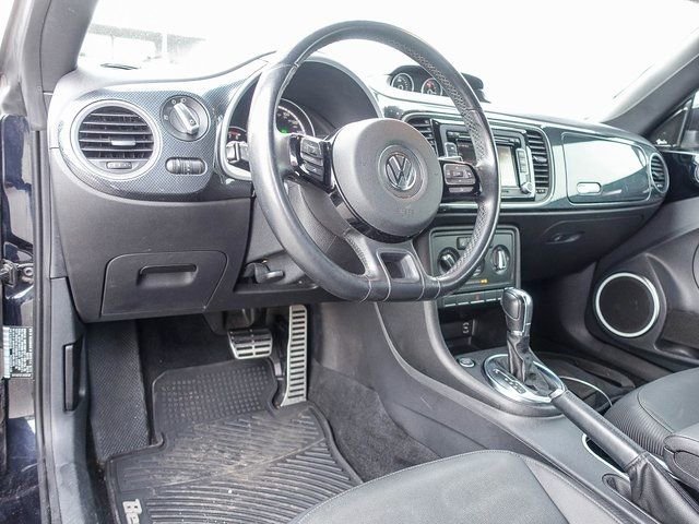 Used 2013 Volkswagen Beetle 2.0T image 20