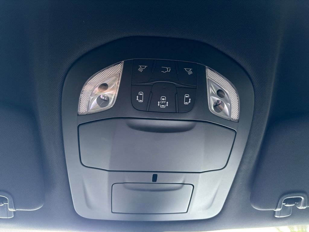 New 2026 Chrysler Pacifica Select image 37