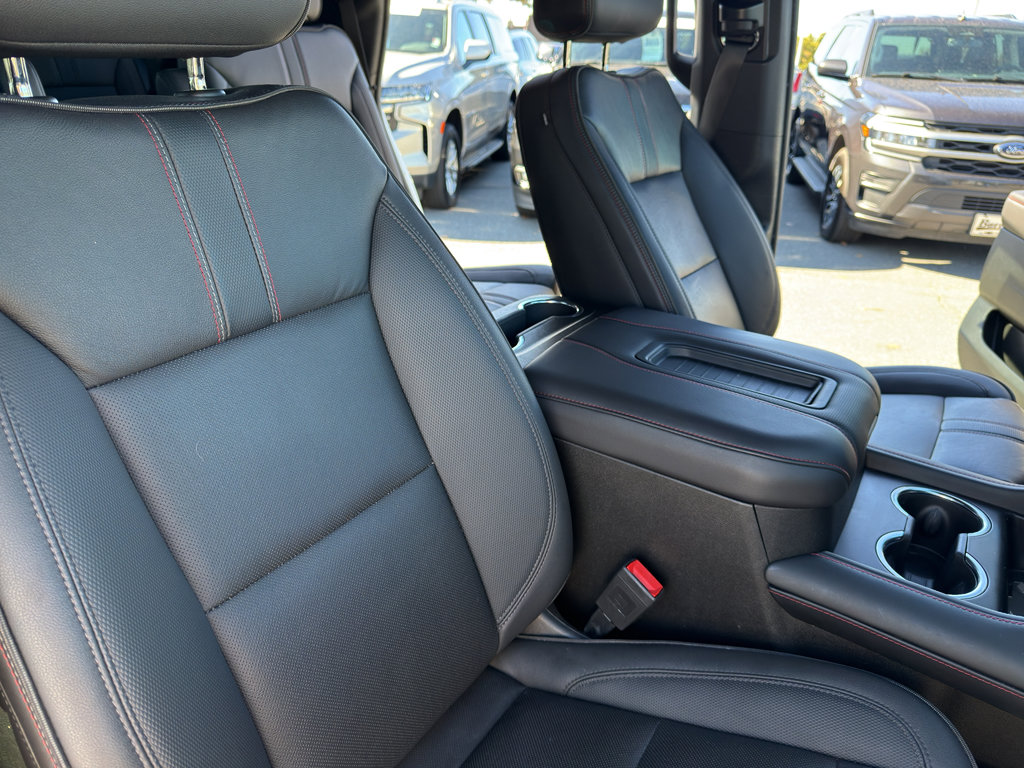 Used 2022 Chevrolet Tahoe RST w/ Luxury Package image 35