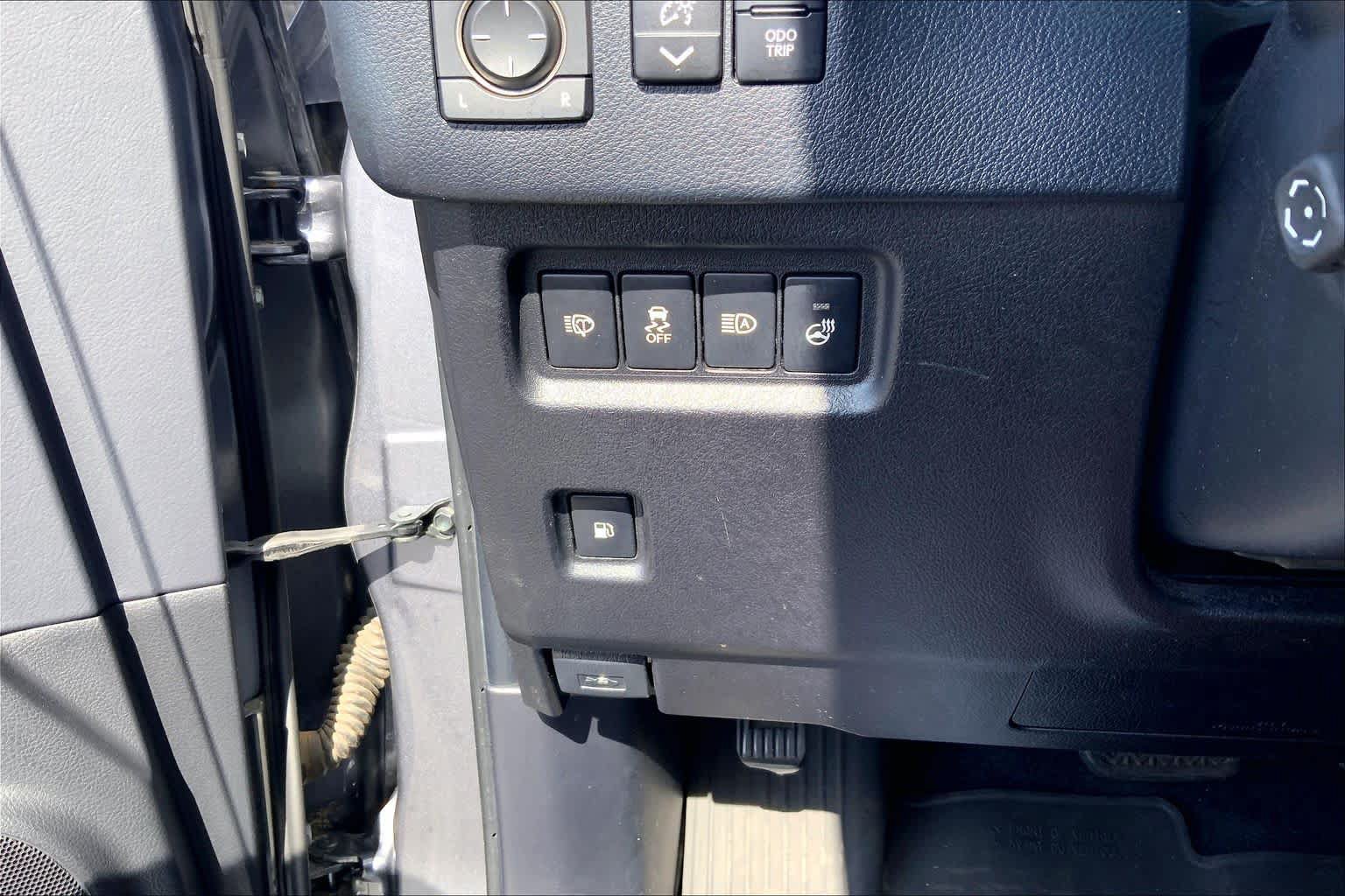 Used 2022 Lexus GX 460 Premium w/ Premium Plus Package AWD/4WD image 36
