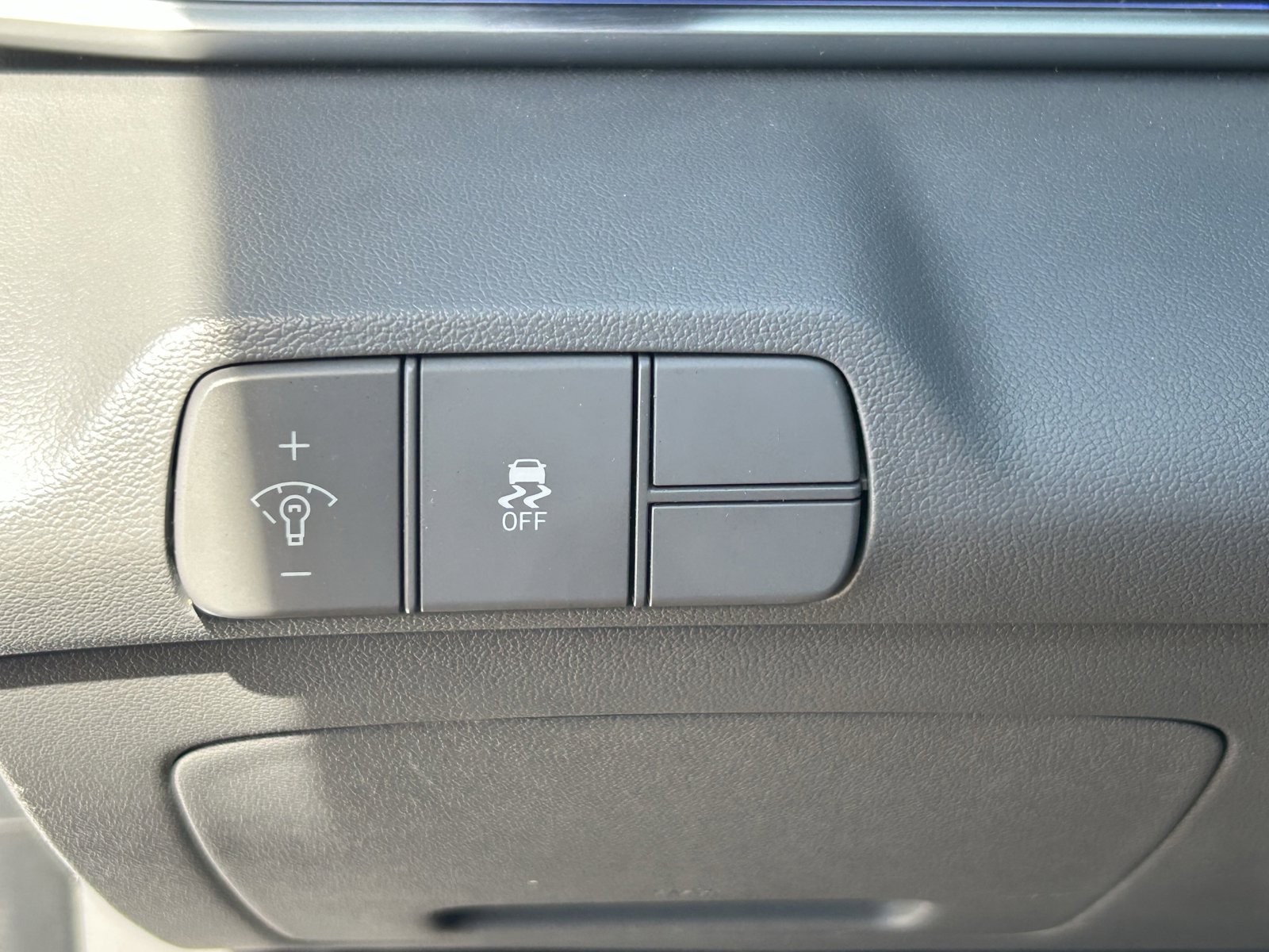 Used 2024 Hyundai Elantra SEL FWD image 30