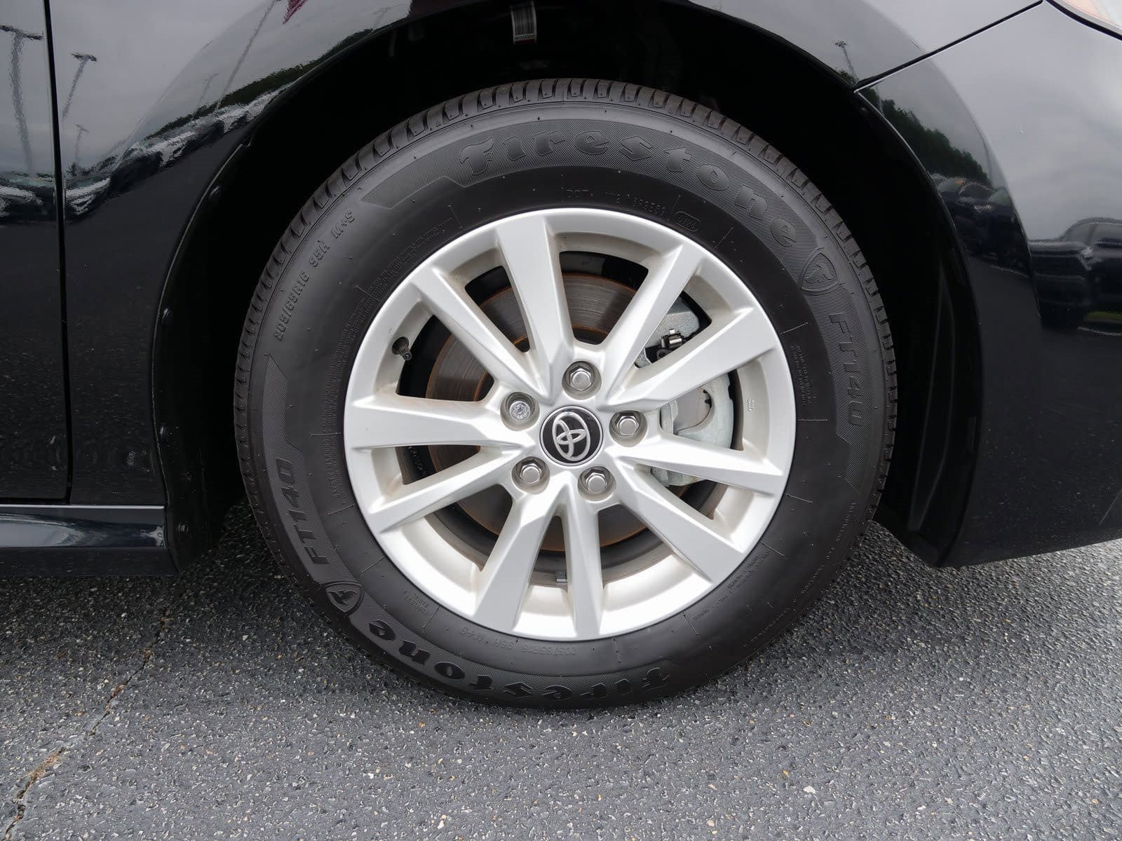 Used 2025 Toyota Camry LE image 9