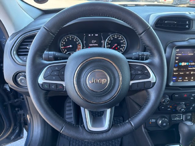 Used 2023 Jeep Renegade Latitude w/ Premium Group AWD/4WD image 16