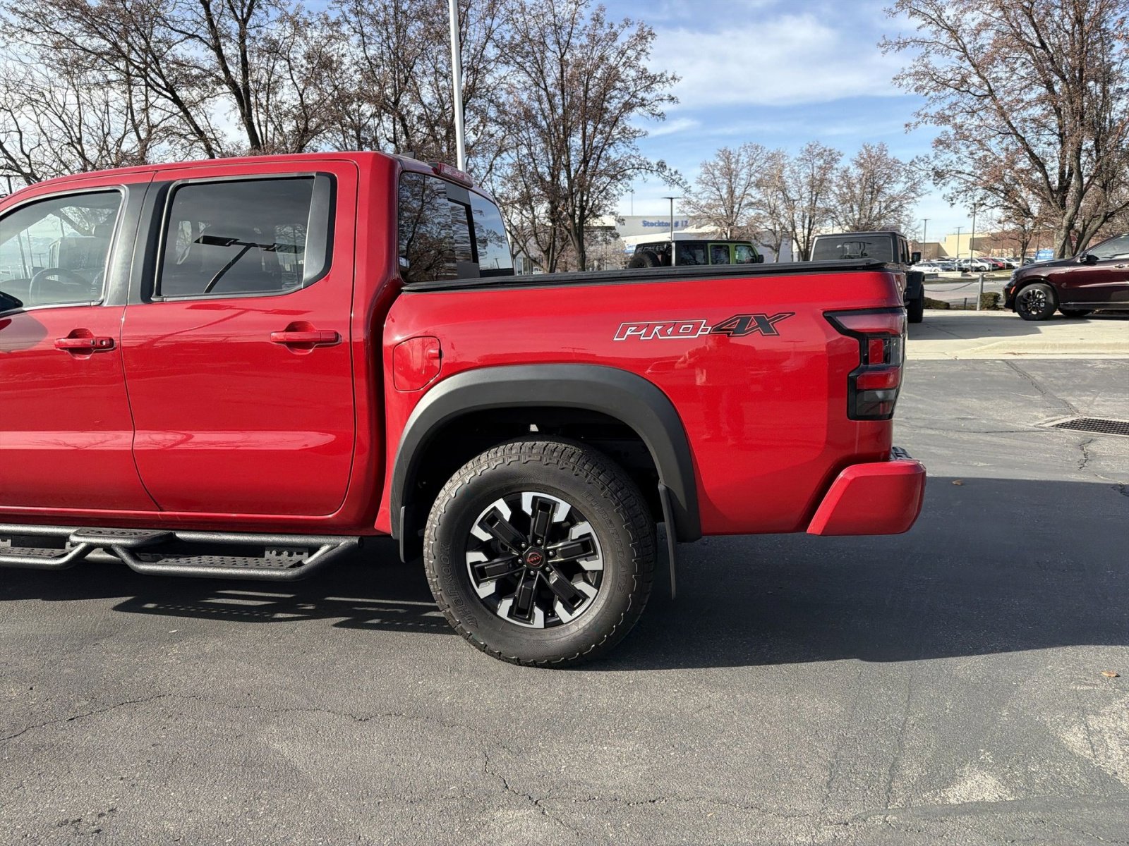 Used 2023 Nissan Frontier PRO-4X w/ Pro Convenience Package image 12