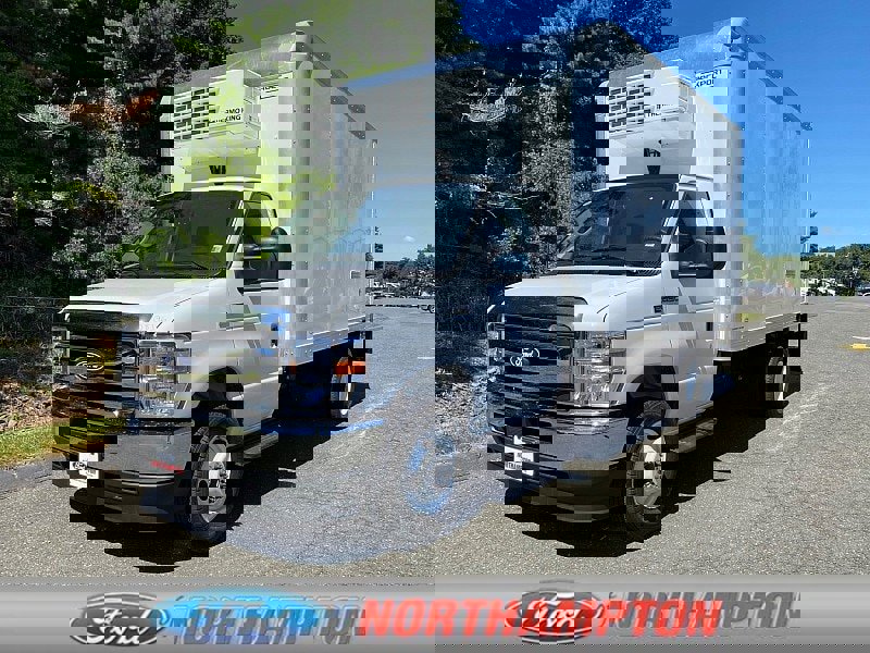 New 2026 Ford E-450 and Econoline 450 Super Duty w/ Power Equipment Group image 1