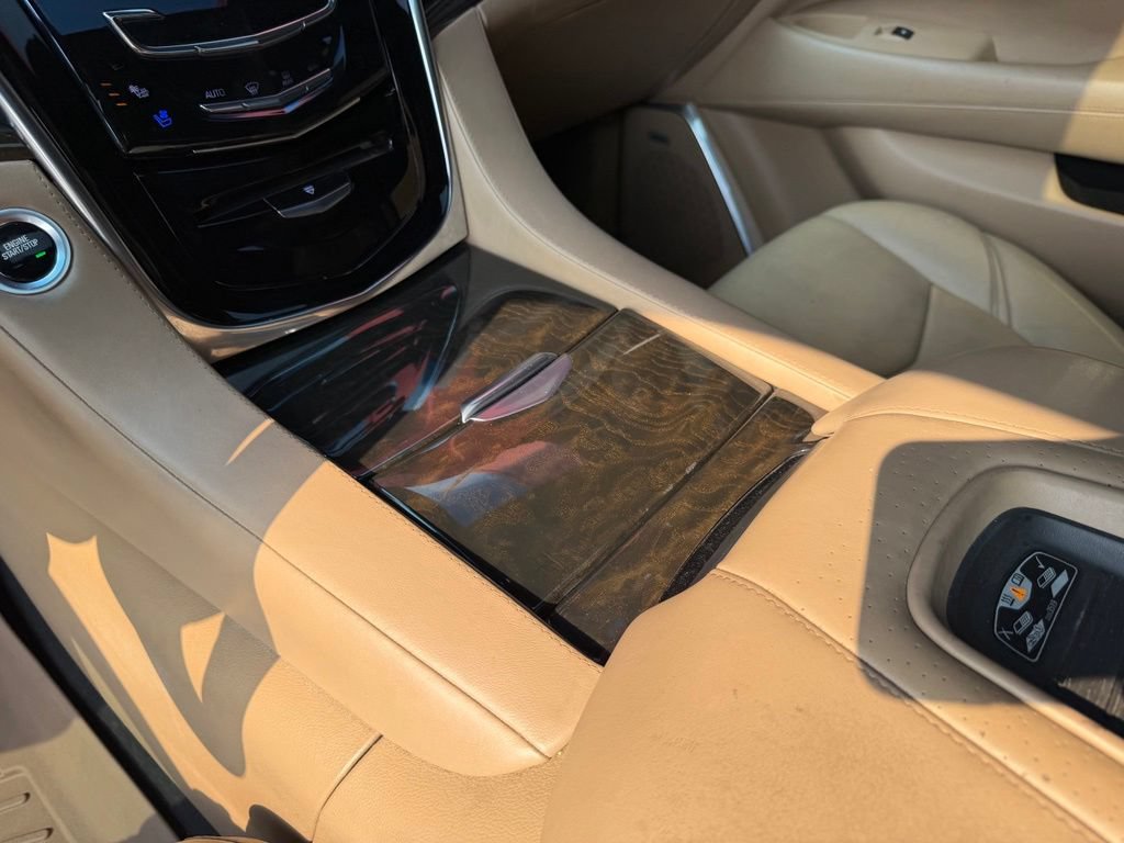 Used 2019 Cadillac Escalade ESV Platinum AWD/4WD image 27