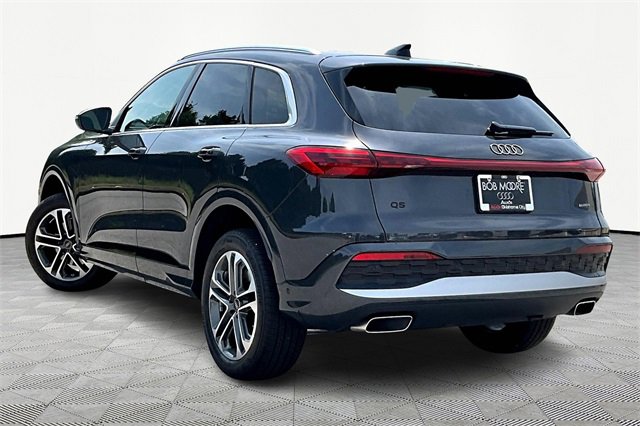 Used 2025 Audi Q5 Premium image 12