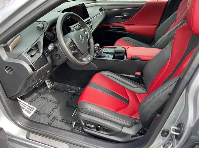 Certified 2022 Lexus ES 350 F Sport w/ Accessory Package image 10