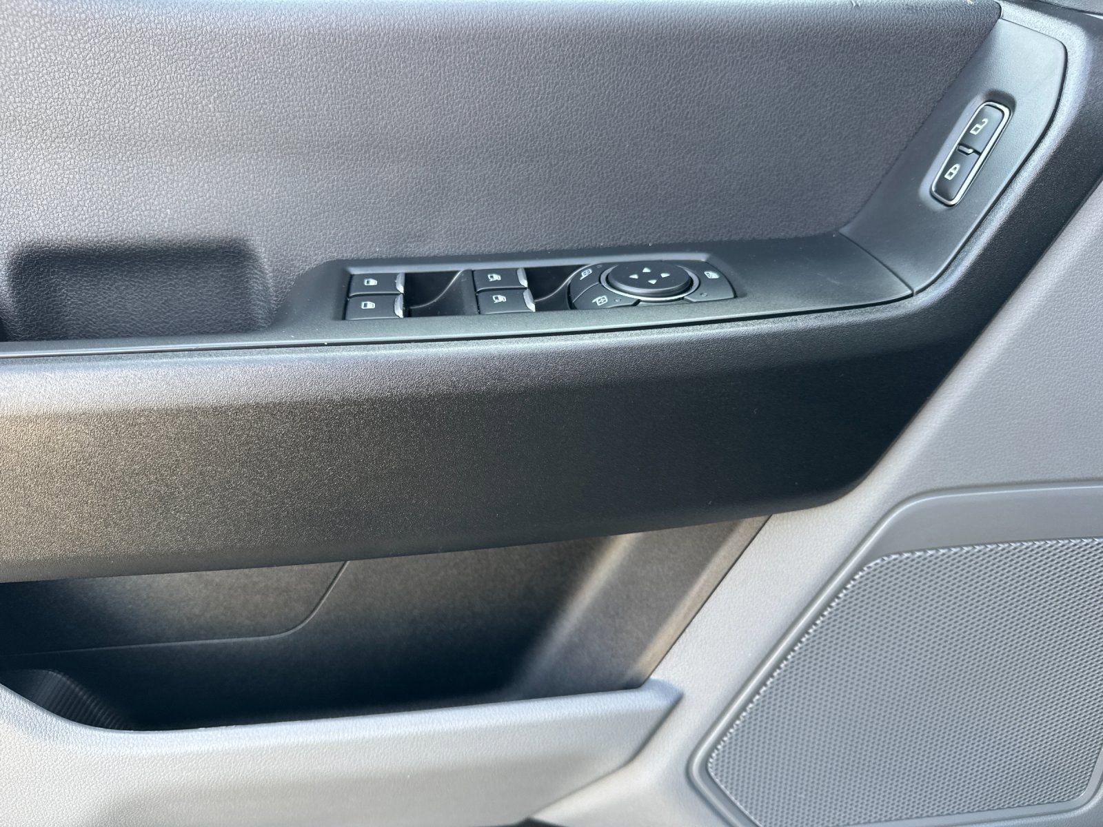 New 2026 Ford F250 XL w/ XL Chrome Package image 11