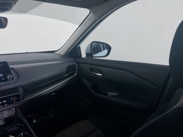 Used 2026 Nissan Rogue SV FWD image 21