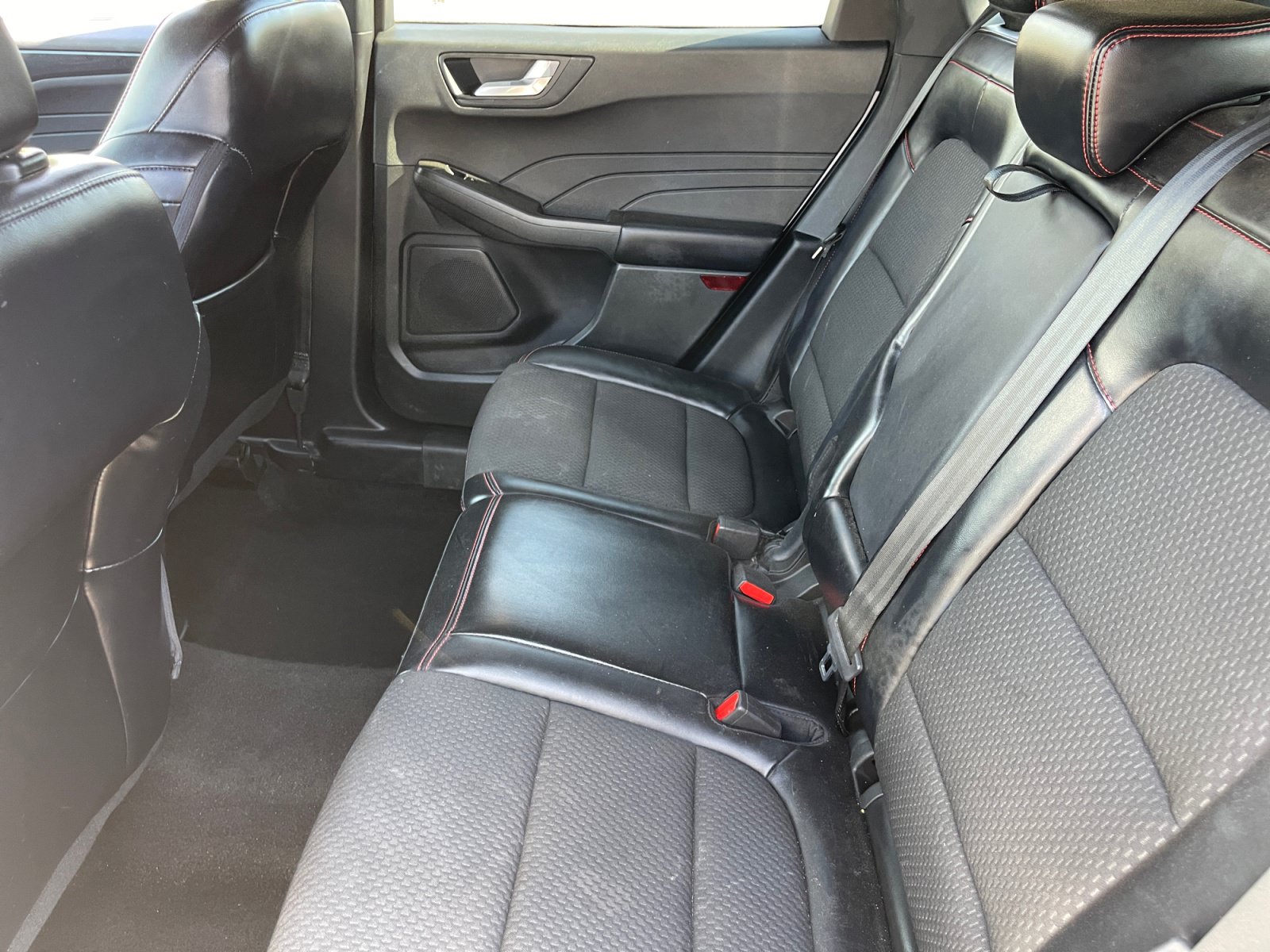 Used 2023 Ford Escape ST-Line AWD/4WD image 17