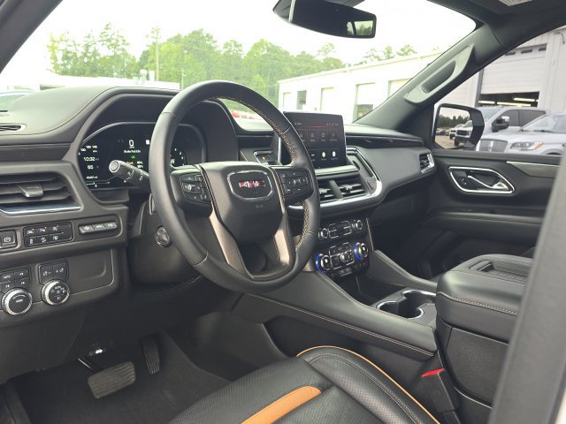 Used 2023 GMC Yukon XL AT4 w/ Technology Package AWD/4WD image 27