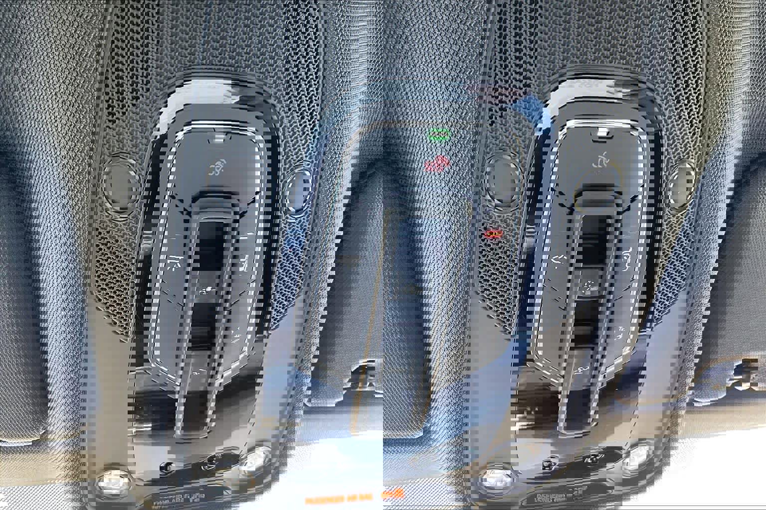 Used 2023 Audi e-tron Premium Plus w/ Premium Plus Package image 32