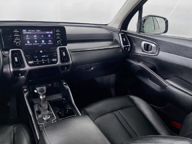 Used 2021 Kia Sorento S w/ Panoramic Sunroof Package FWD image 24