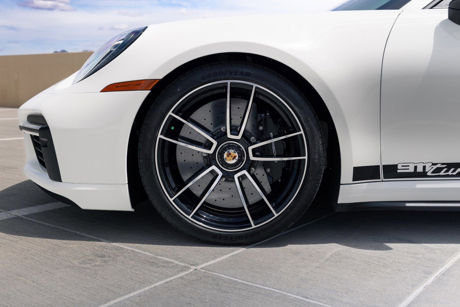 Used 2025 Porsche 911 Turbo S AWD/4WD image 18