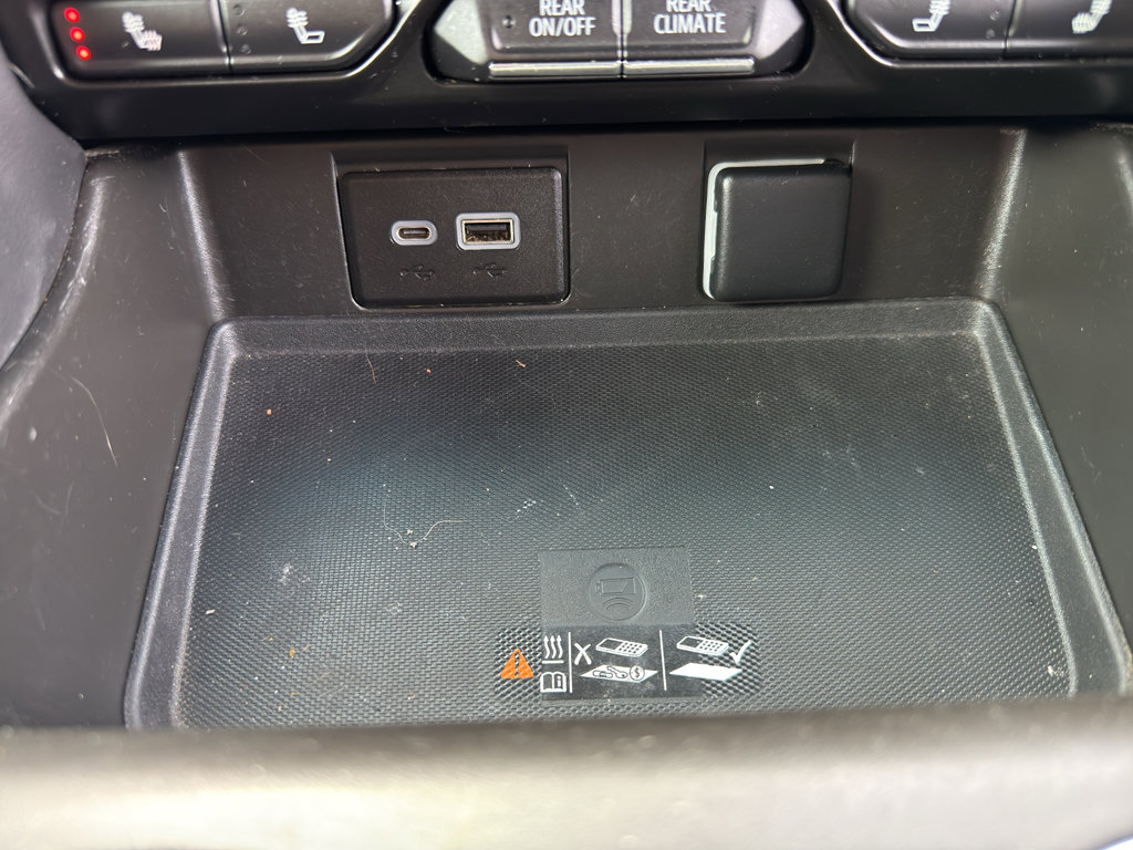 Used 2022 Chevrolet Suburban Z71 w/ Z71 Off-Road Package image 44